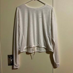 under armour cropped workout top